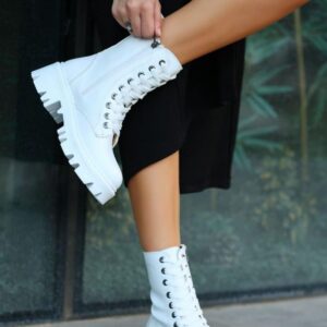 Flona Beyaz Cilt Bağcıklı Bot