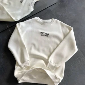Alternative view of Bisiklet Yaka Üç İplik Baskılı Oversize SweatShirt - Beyaz