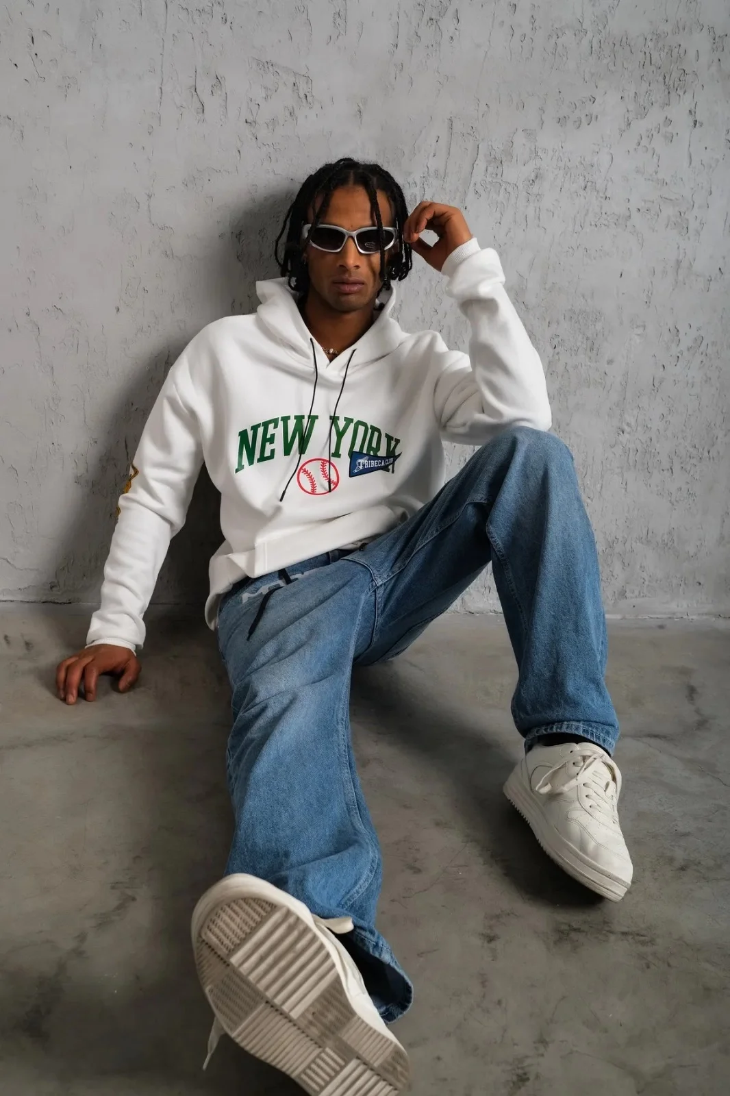 Erkek Baskılı Kapüşonlu Sweatshirt - Beyaz - Görsel 6