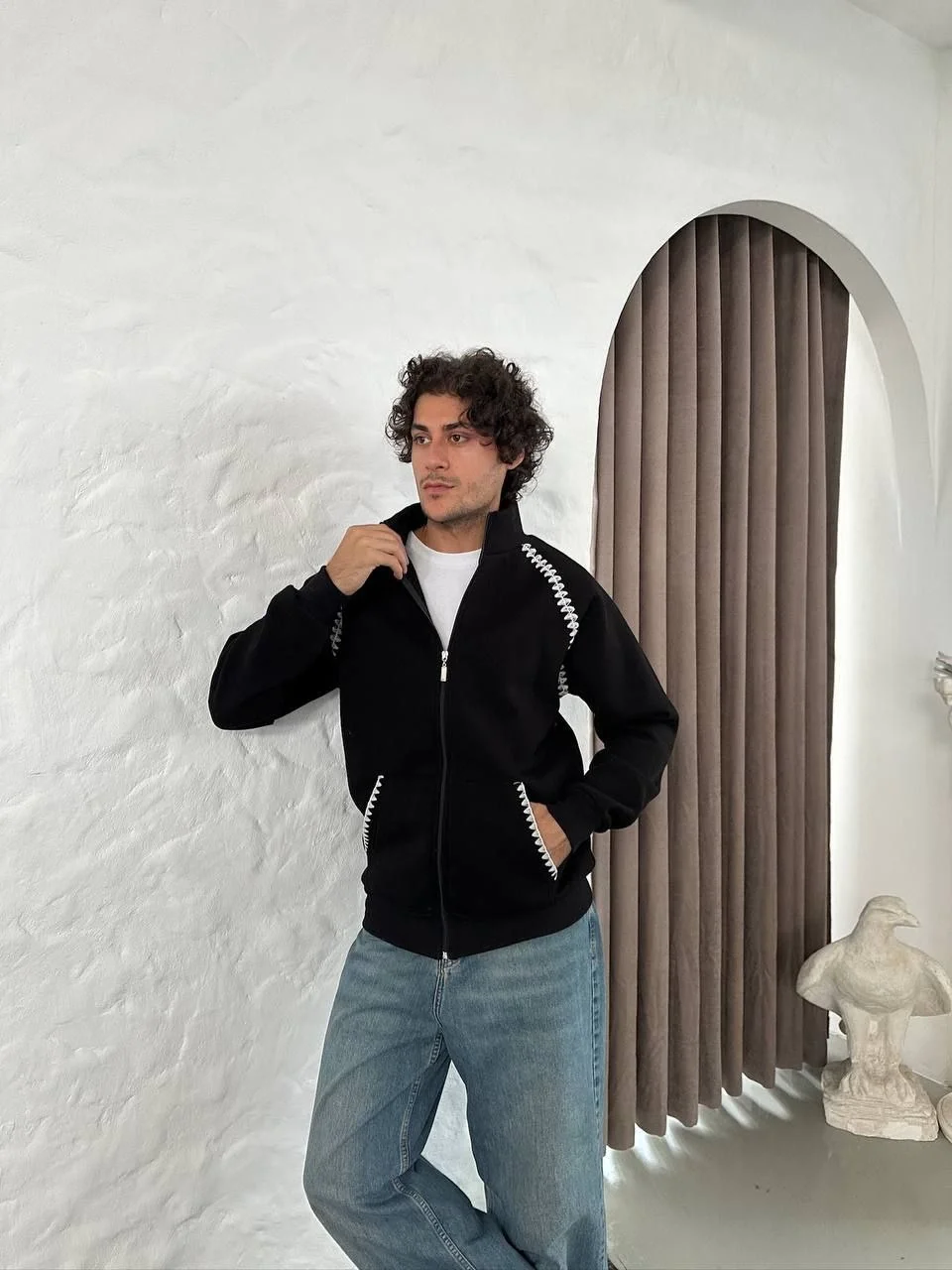 Erkek Oversize Dik Yaka Fermuarlı Sweatshirt - Zincir Nakışli Kanguru Cepli - Siyah - Görsel 5