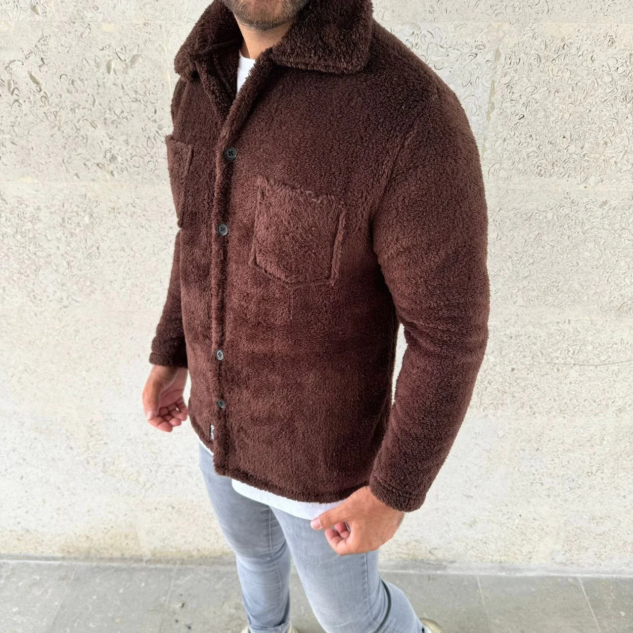 Erkek Pelüş Polar Hırka Gömlek – Yakalı, İlik Düğmeli, Göğüs Cepli, Yumuşak Dokulu Kışlık Regular Fit Rahat Günlük Model - Kahverengi - Görsel 3