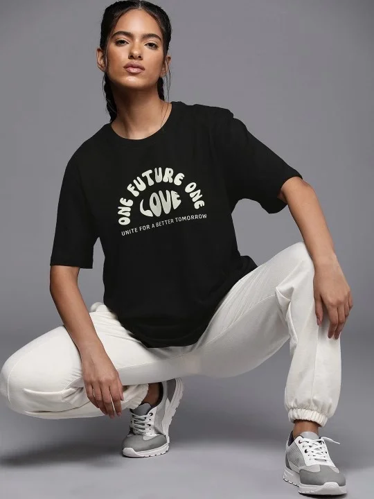 Kadın Baskılı Oversize T-shirt - Siyah - Görsel 3