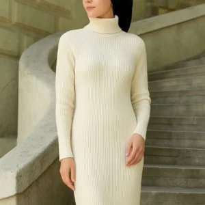 Alternative view of Kadın Tesettür Triko Elbise – Boğazlı Uzun Fitilli Dokuma, Esnek Tam Kalıp, 130 cm Midi Boy, Bahar & Kış Şık Rahat Stil - Beyaz