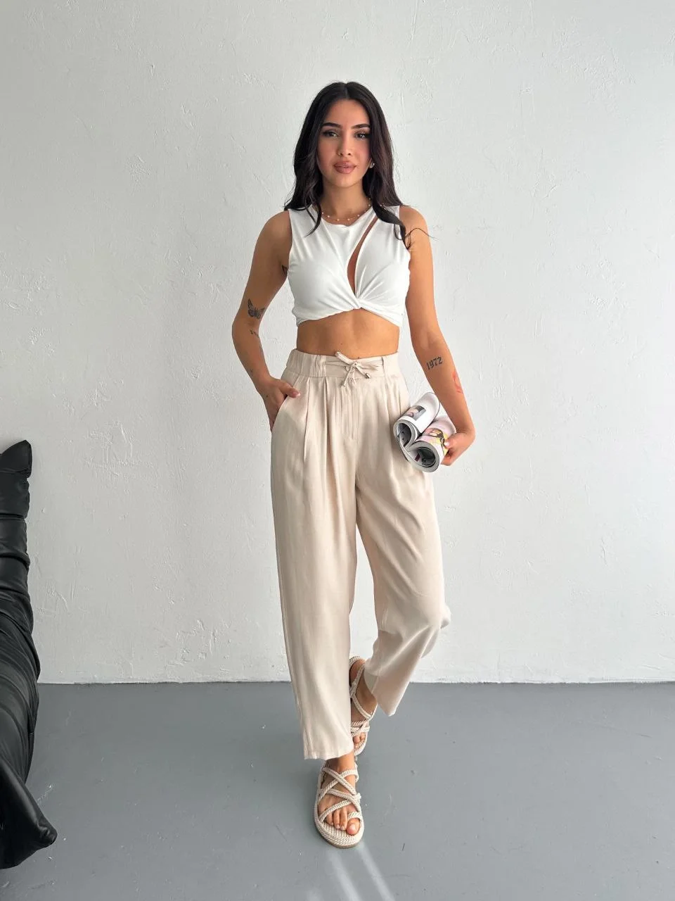 Kadın Yüksel Bel Beli Bağcıklı Rahat Boru Paça Pantalon - Kırık Beyaz - Görsel 2