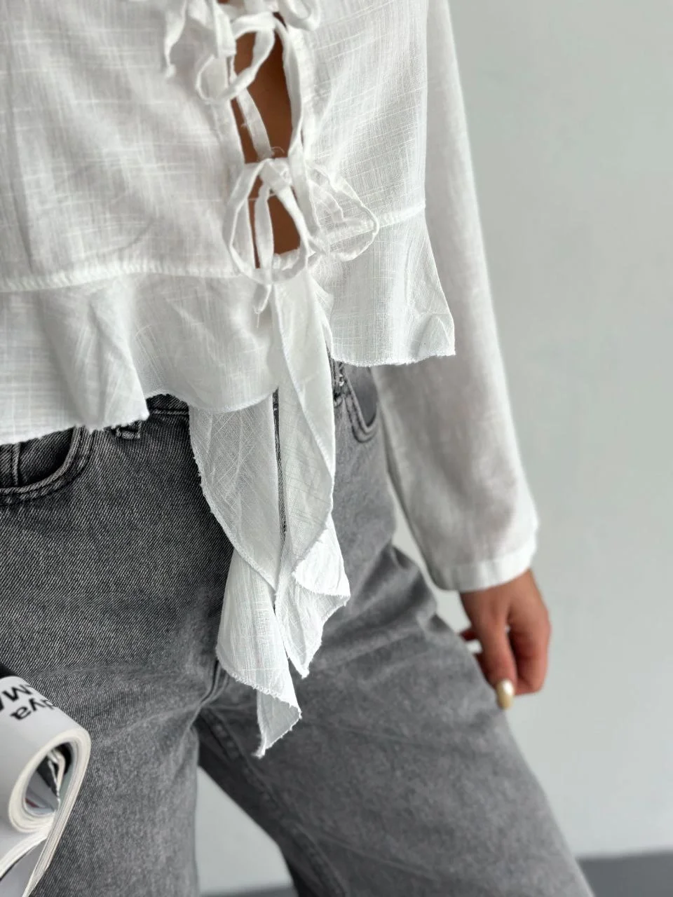 Keten Uzun Kol Bağacık Detaylı Bluz - Beyaz - Görsel 6