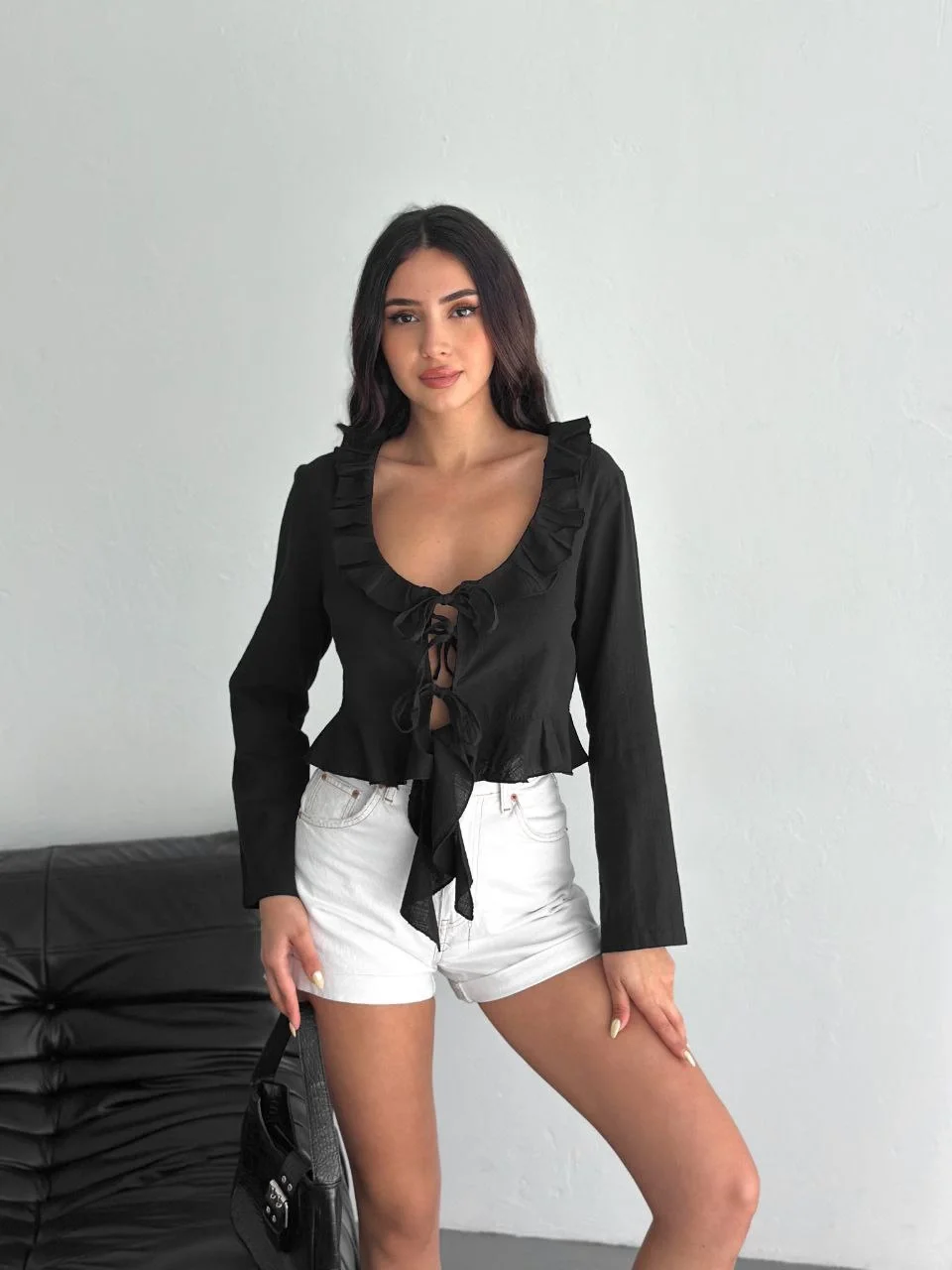 Keten Uzun Kol Bağacık Detaylı Bluz - Siyah - Görsel 5