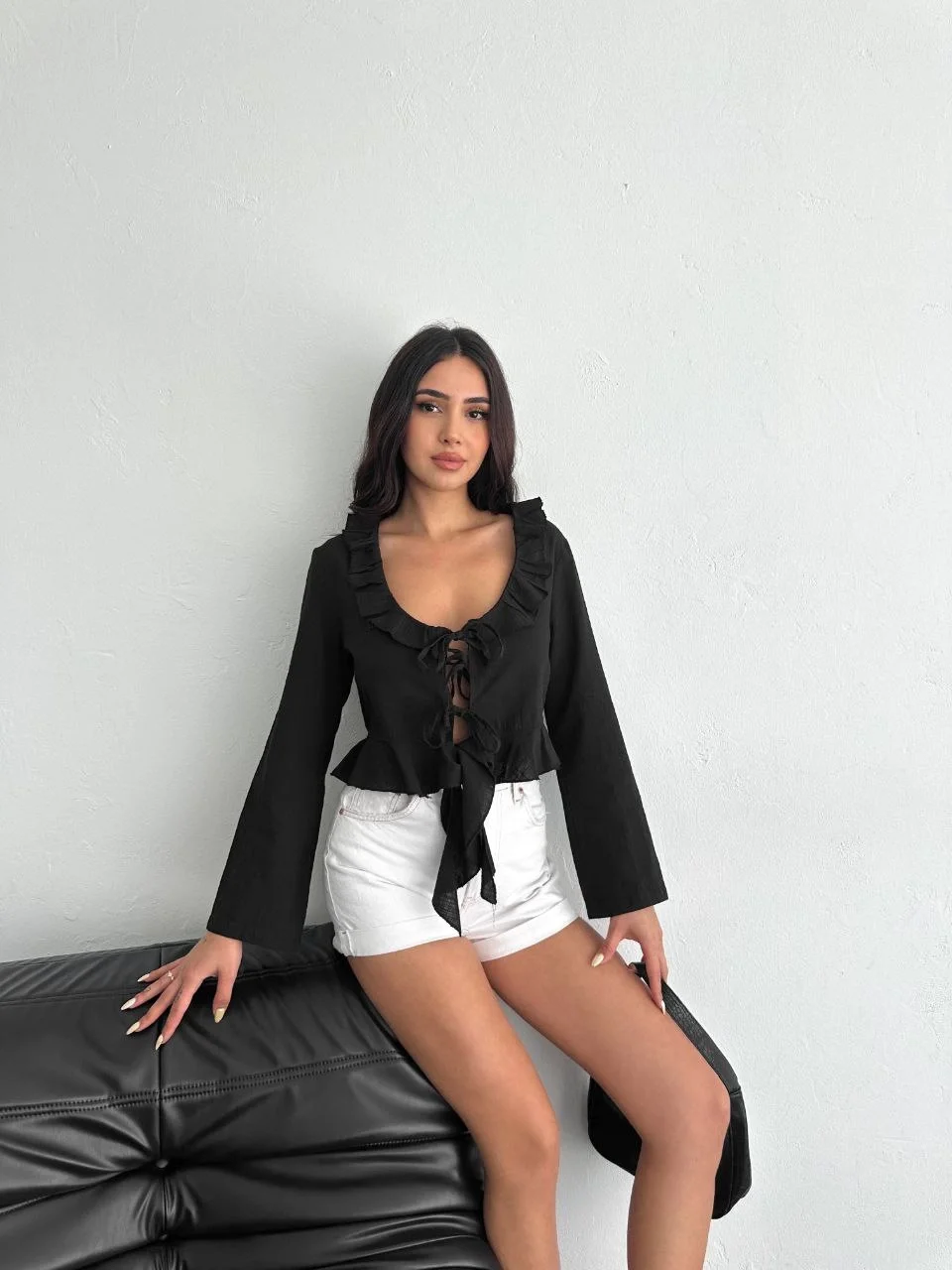 Keten Uzun Kol Bağacık Detaylı Bluz - Siyah - Görsel 4