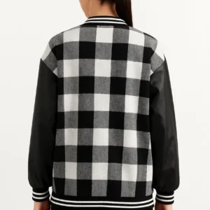 Alternative view of Kadın Kolej Ceket – Kareli Oduncu Kumaş, Kolları Suni Deri, Fermuarlı, İçi Kapitone Astarlı, Nakışlı Oversize Bahar & Kış Stil - Gri