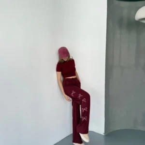 Alternative view of Osy Modal Yumuşak Dokulu Kumaş Nakış işlemeli Rahat Bol Paça Eşofman Pantalon - Bordo