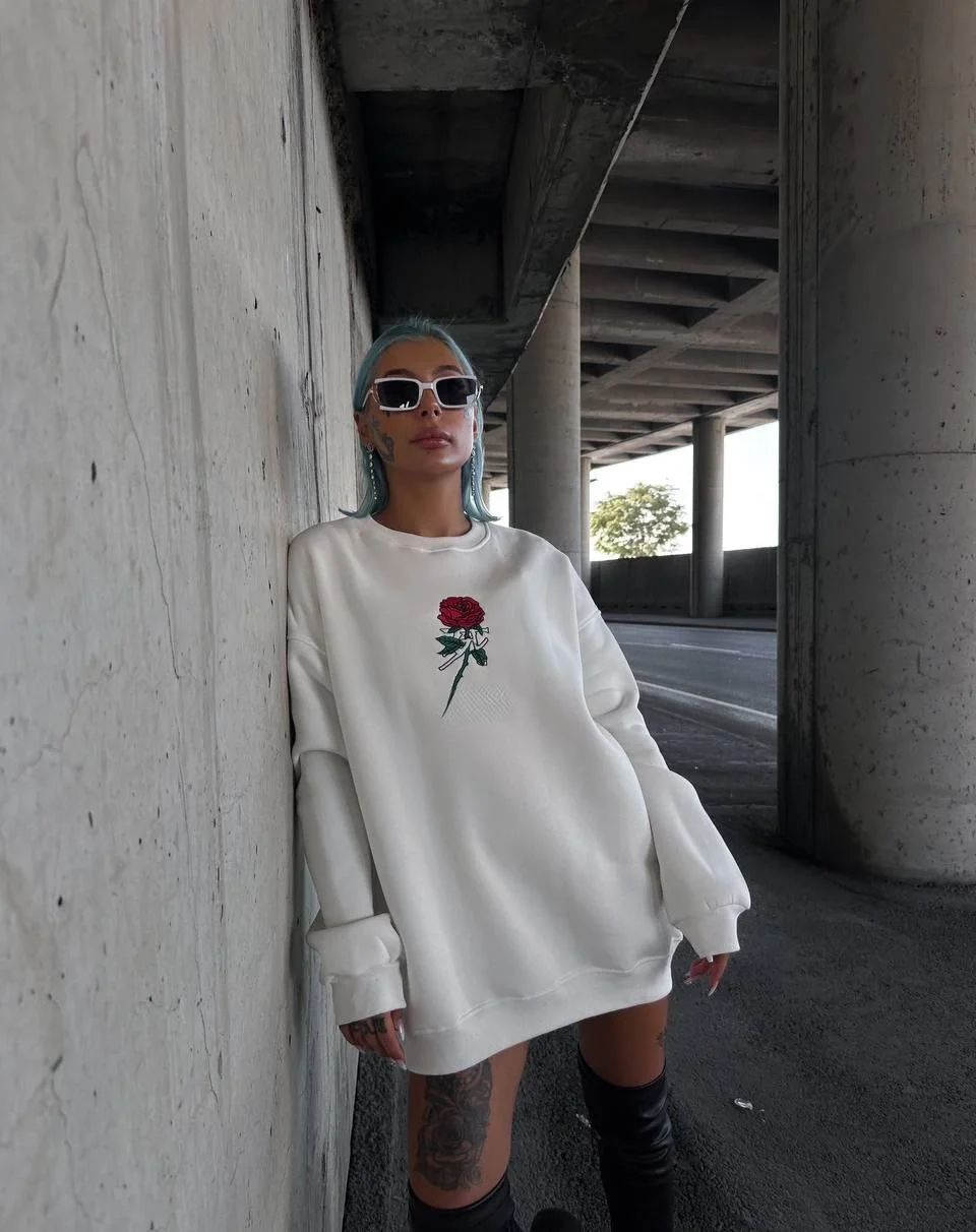 Oversize Üç İplik Bisiklet Yaka Baskılı SweatShirt - Beyaz - Görsel 4