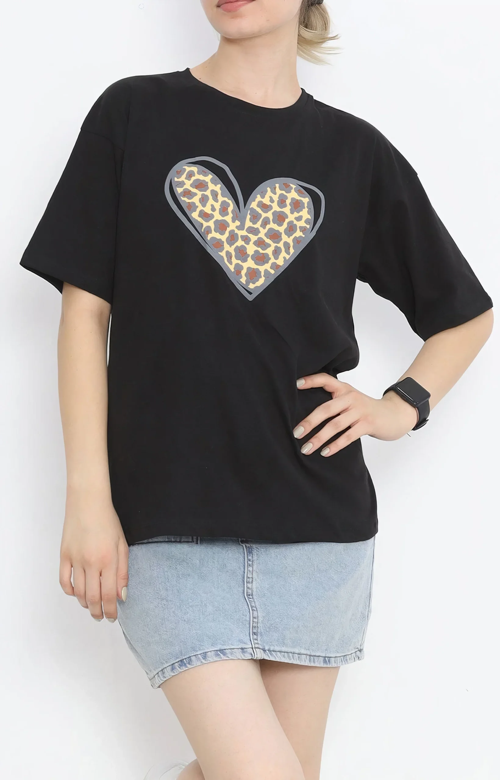 Sevgililer Günü İçin Özel Tasarım Leopar Kalp Baskılı T-shirt - Siyah - Görsel 3