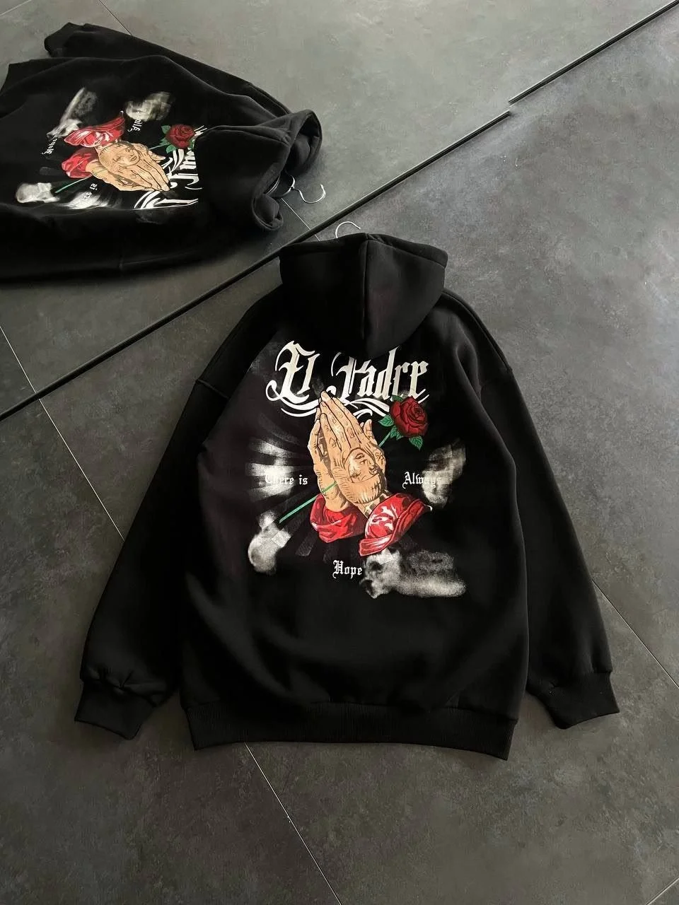 Üç İplik Penye Uzun Kol Kapşonlu Baskılı SweatShirt - Siyah - Görsel 3