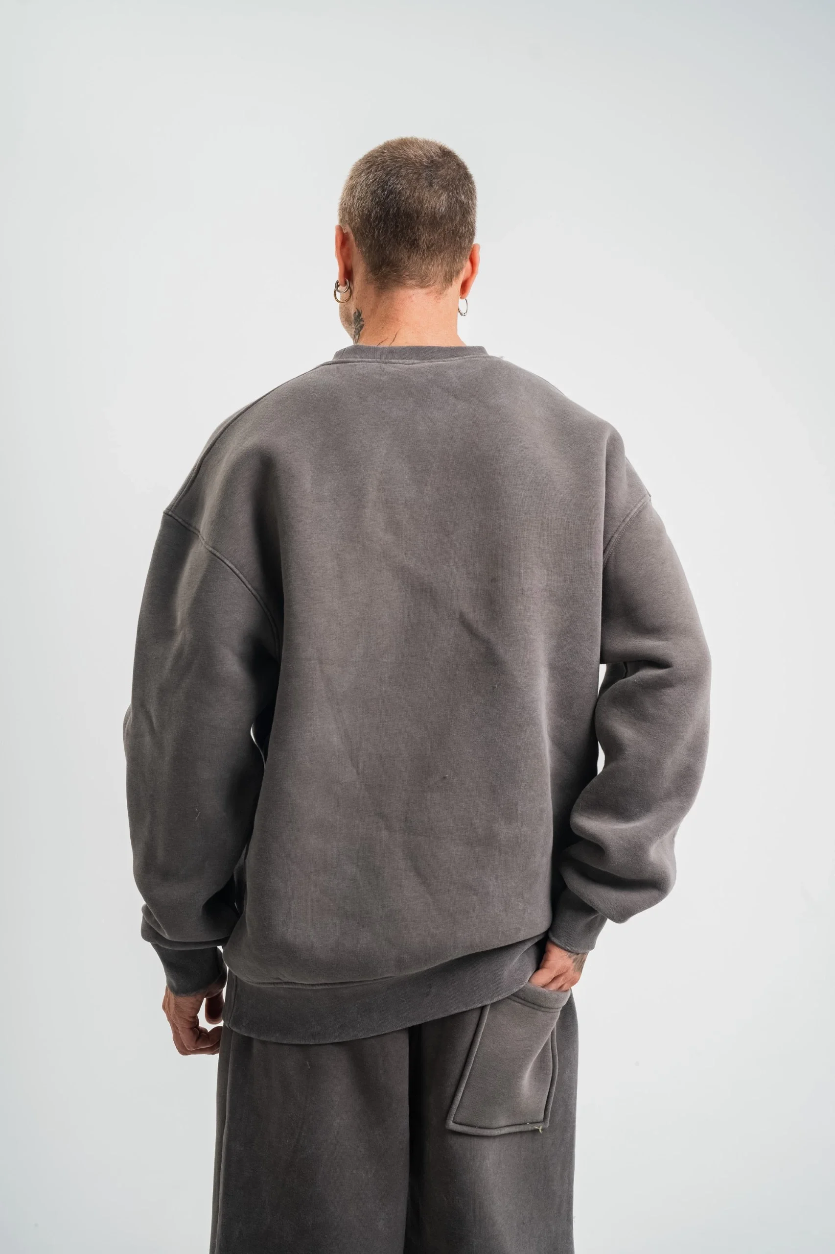 Unisex Uzun Kol Bisiklet Yaka Yıkamalı SweatShirt - Füme - Görsel 5