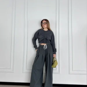 Alternative view of Uzun Kollu Önü İp Büzgülü Crop ve Pantolon İkili Takım - Antrasit