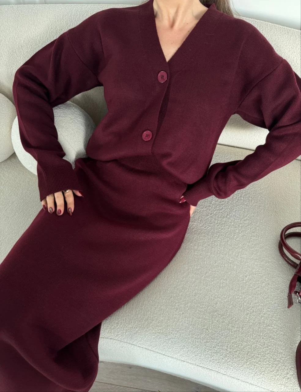V Yaka 3 Düğmeli Hırka Takım Triko İkili Etekli - Bordo - Görsel 5