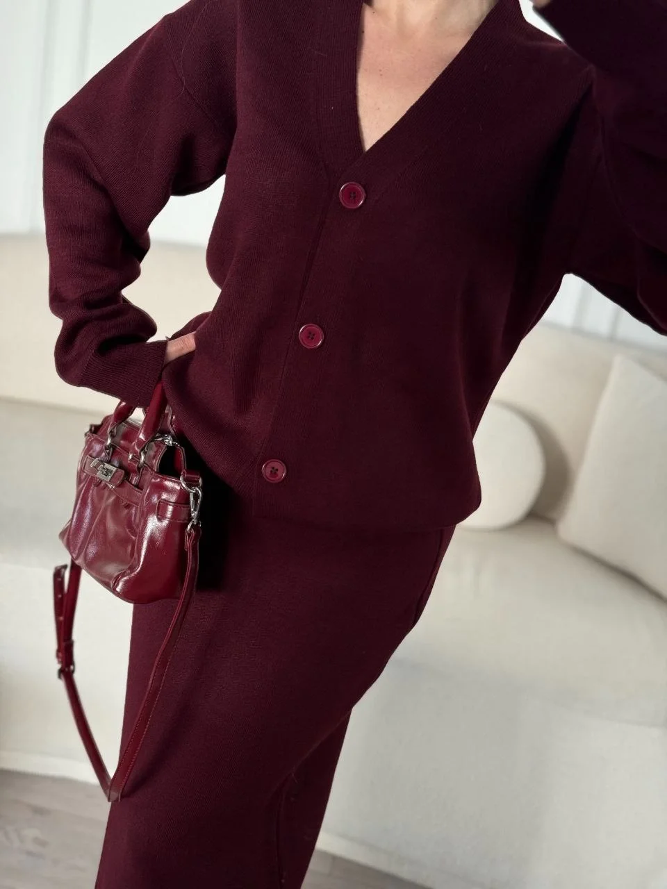 V Yaka 3 Düğmeli Hırka Takım Triko İkili Etekli - Bordo - Görsel 7