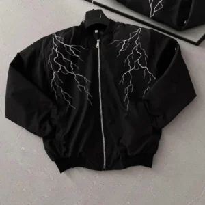 Alternative view of Unisex Siyah Bomber Mont – Beyaz Şimşek Desenli, Fermuarlı Cepli, Kapitone Astarlı Sokak Stili Günlük Ceket - Siyah