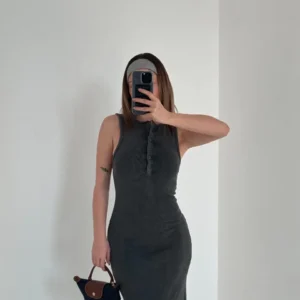 Alternative view of Yırtmaç Detaylı Kolsuz Düğmeli Yıkamalı Uzun Elbise - Antrasit