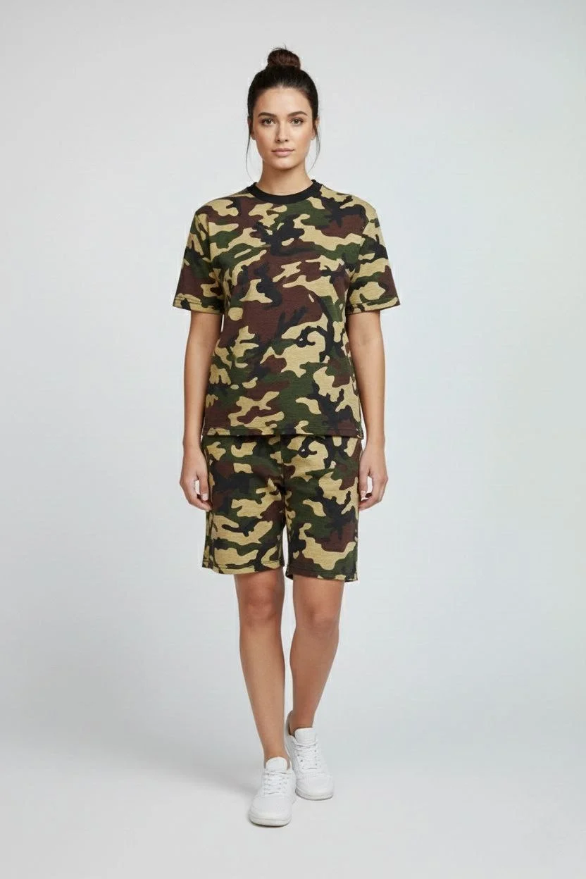 Kadın Kamuflaj Desenli Tişört Şort Takım – Günlük Rahat Kesim Yazlık 2’li Kombin - Kamuflaj - Görsel 3